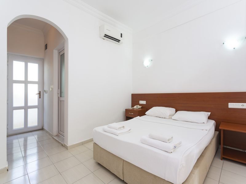 Kriss Hotel