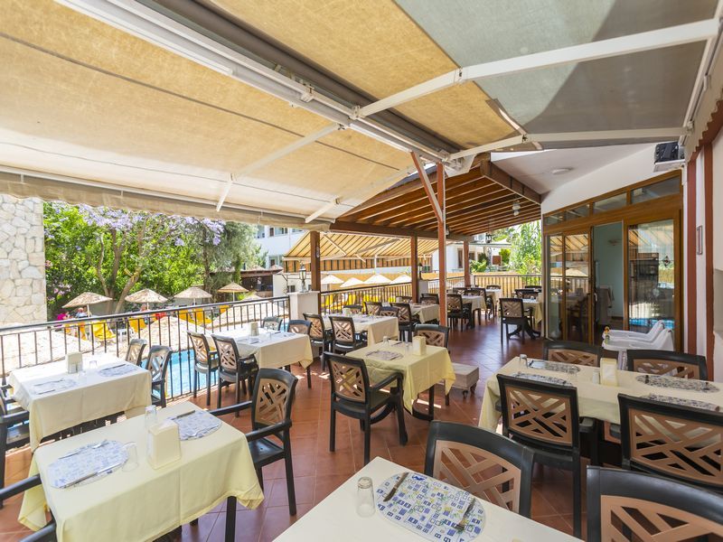 Kriss Hotel