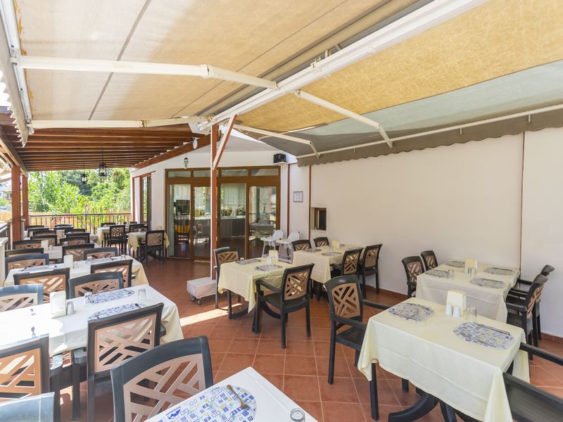 Kriss Hotel