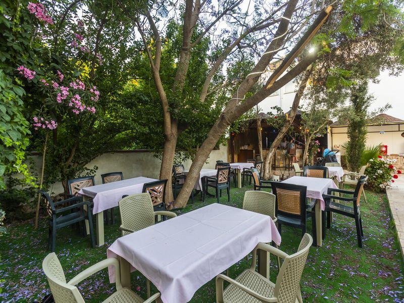 Kriss Hotel