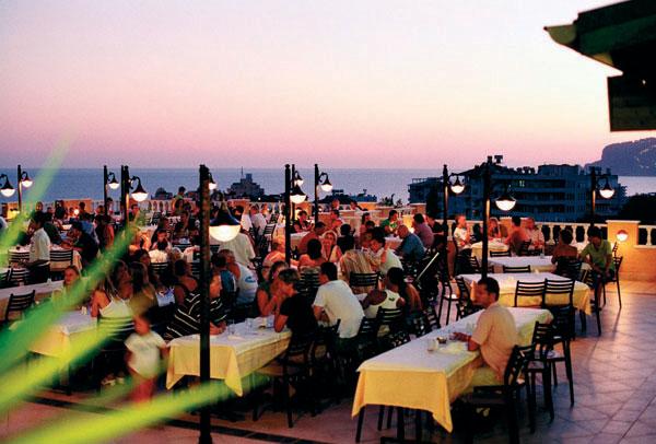 CLUB PARADISO