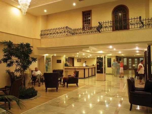 Sunset Beach Hotel