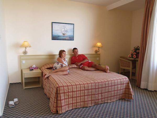 Sunset Beach Hotel