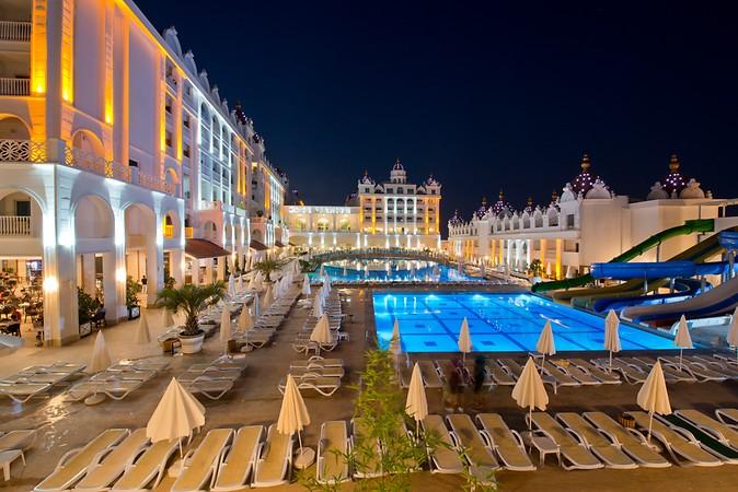 Side Premium Resort Hotel  