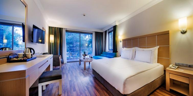 BELLIS DELUXE HOTEL