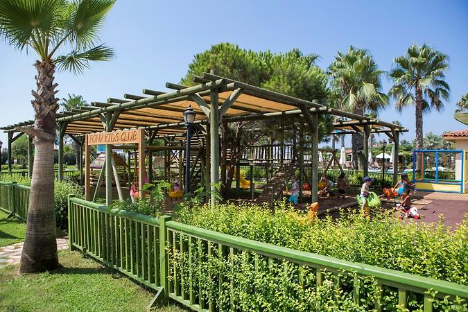 BELLIS DELUXE HOTEL