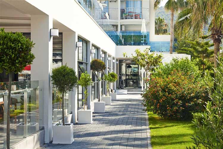 WHİTE CİTY BEACH HOTEL