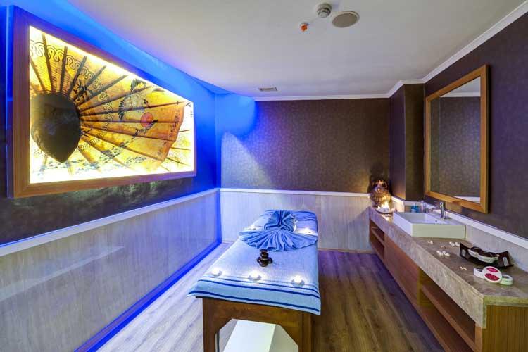 Adin Beach Hotel