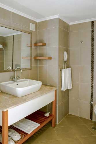 Adin Beach Hotel