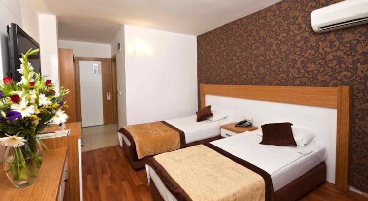 EFTALİA HOTEL AYTUR