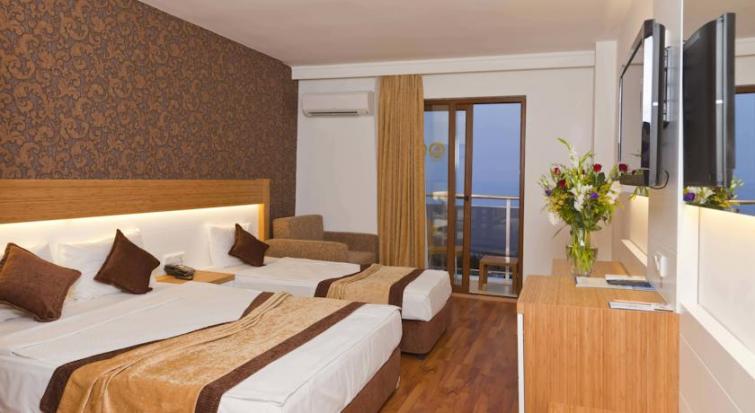 EFTALİA HOTEL AYTUR