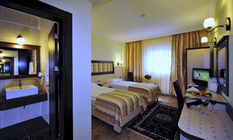 DİNLER HOTELS NEVŞEHİR