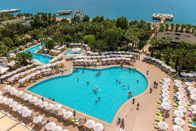 DELPHİN DELUXE RESORT 