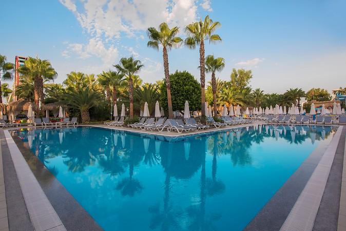 DELPHİN DELUXE RESORT 
