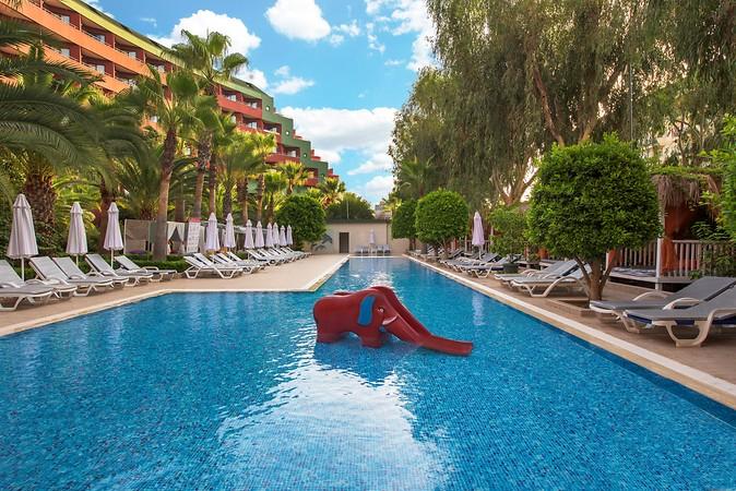 DELPHİN DELUXE RESORT 
