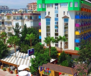 Klas More Beach Hotel