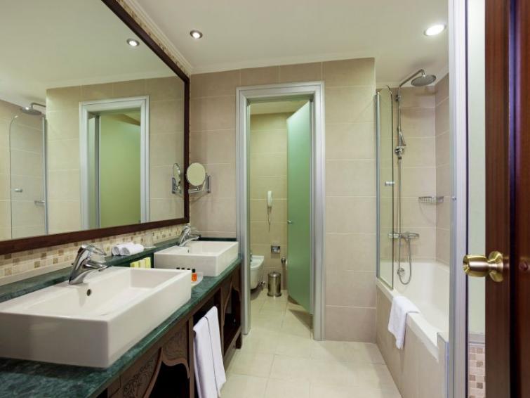 CROWNE PLAZA ANTALYA