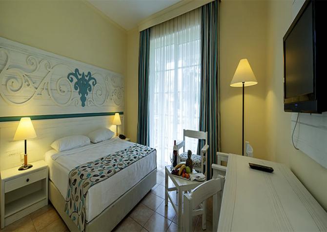 Euphoria Palm Beach Resort