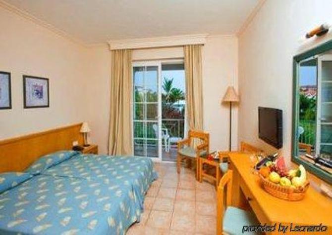 Euphoria Palm Beach Resort