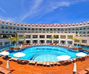 Meder Resort Hotel