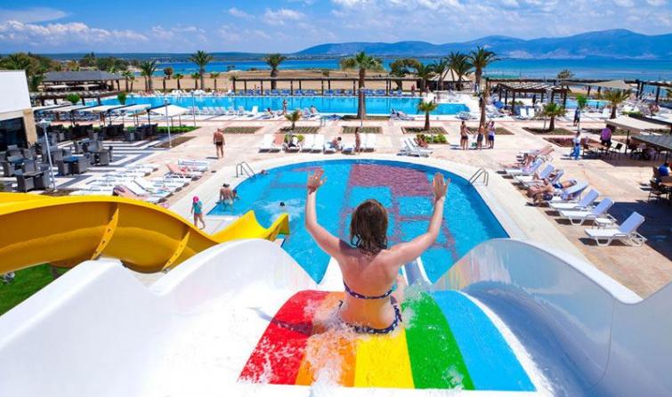 VENOSA BEACH RESORT & SPA 