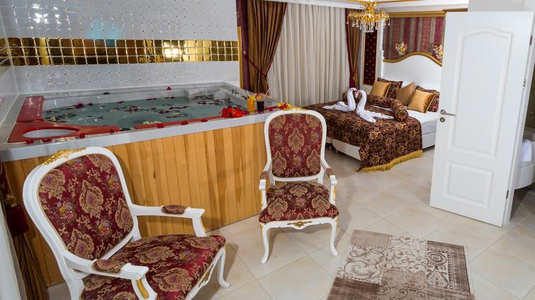 Modern Saraylar Halal Hotel Spa
