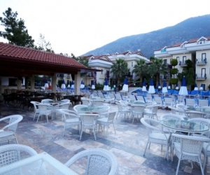 Yel Holiday Resort Hotel