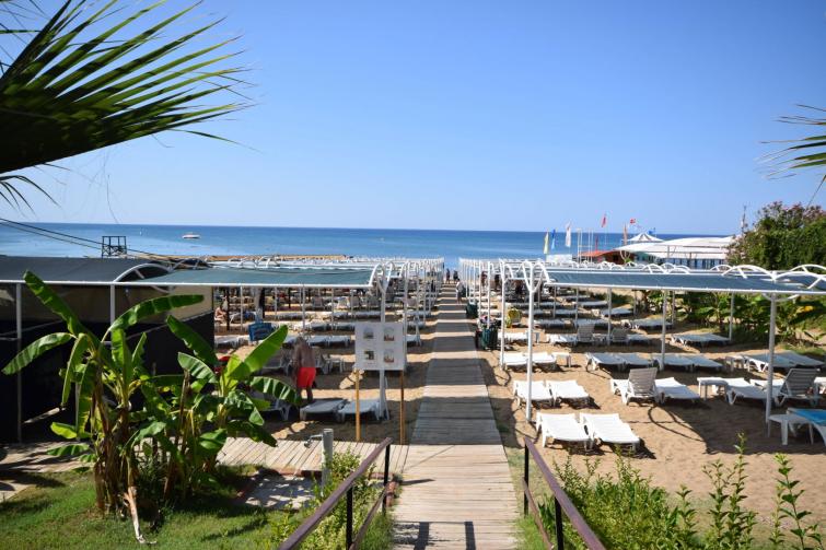 Diamond Beach Hotel & SPA