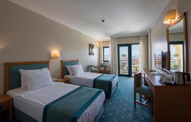 Miramare Queen Hotel