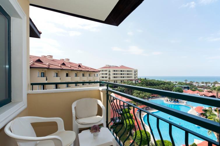 Miramare Queen Hotel