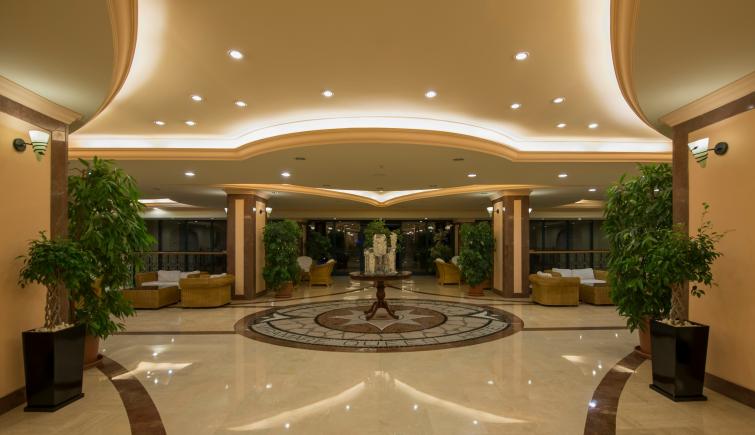 Miramare Queen Hotel