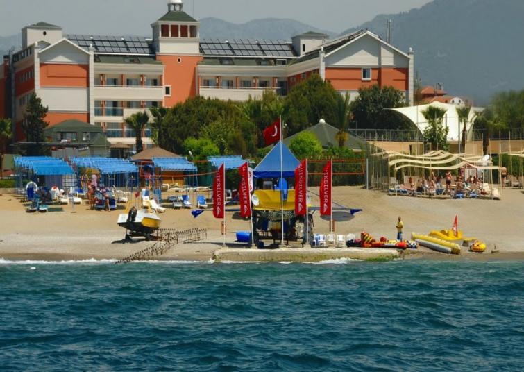 İnsula Resort & Spa