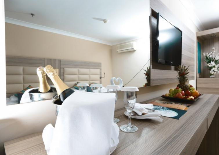 İnsula Resort & Spa