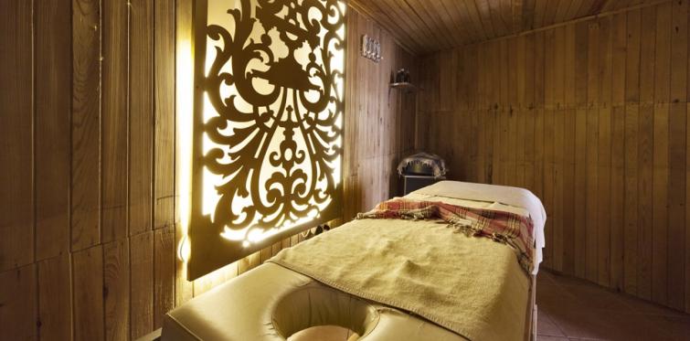 Golden Age Crystal Hotel