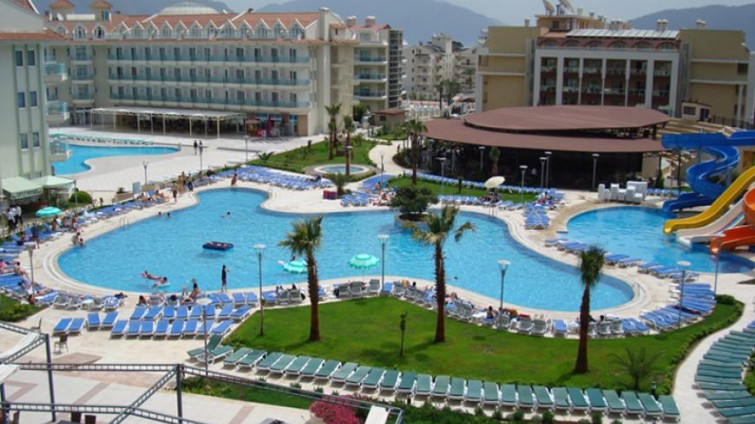 Green Nature Resort & Spa