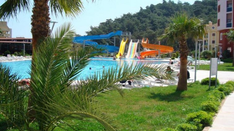 Green Nature Resort & Spa