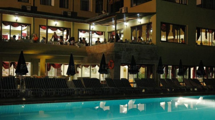 Sun Fire Beach Hotel