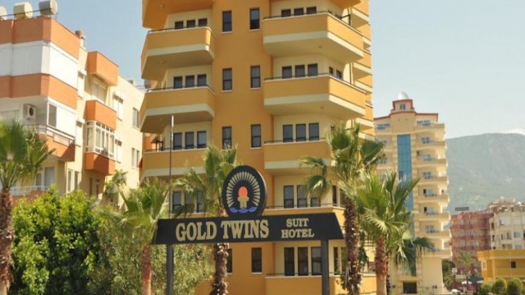 Gold Twins Suit Hotel