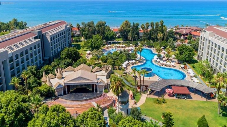 Horus Paradise Luxury Resort