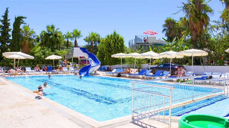 Larissa Mare Beach Hotel