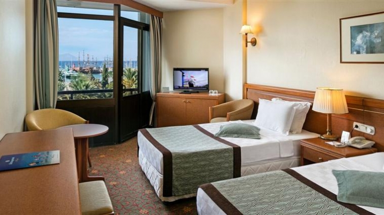 Özkaymak Marina Hotel
