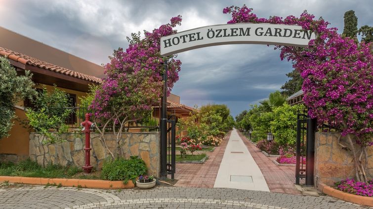 Özlem Garden Hotel