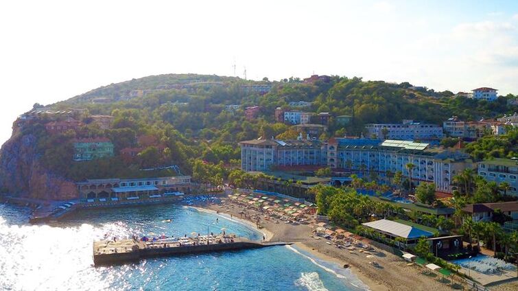 Senza Garden Holiday Club