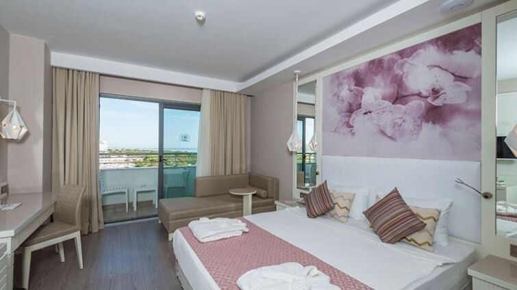 Diamond Premium Hotel & Spa