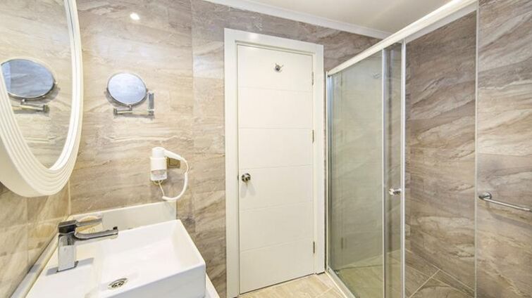Diamond Premium Hotel & Spa