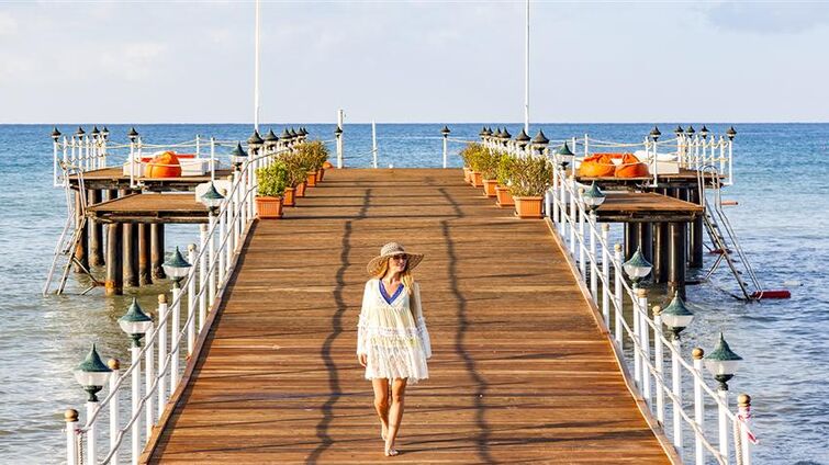 Sunrise Resort Hotel
