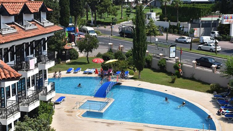 Ares Dream Hotel