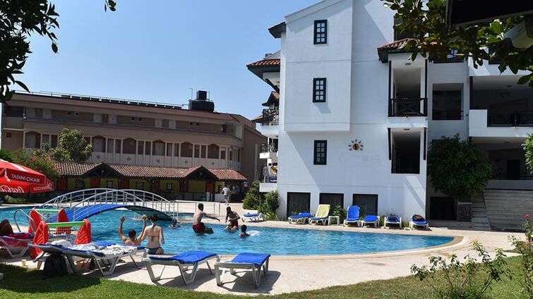 Ares Dream Hotel