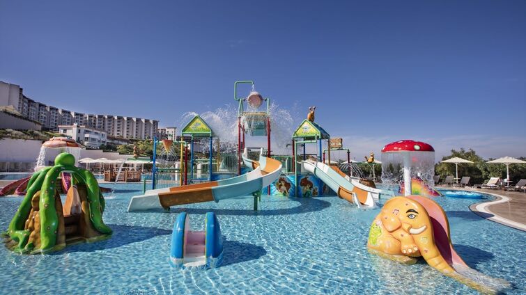 Elexus Hotel Resort Casino
