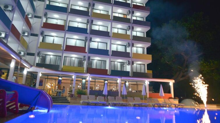 Viva Beach Hotel